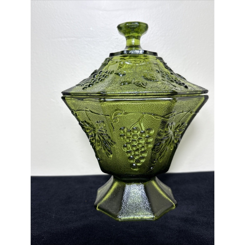 Anchor Hocking Vintage Green Glass Molded Grapes Pedestal Candy‎ Dish With Lid